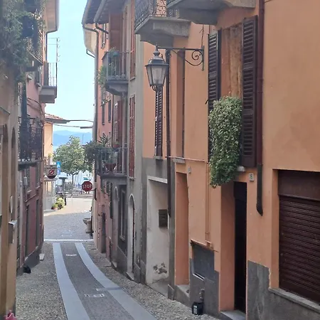 A Due Passi Dal Lago-a Stone's Throw From The * Lesa