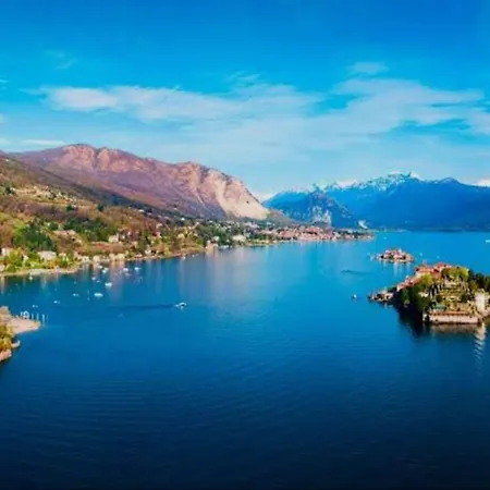 A Due Passi Dal Lago-a Stone's Throw From The Apartament Lesa
