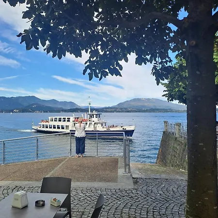 A Due Passi Dal Lago-a Stone's Throw From The