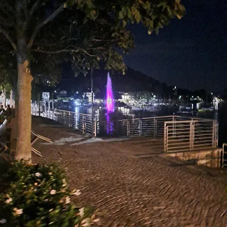 A Due Passi Dal Lago-a Stone's Throw From The Apartament *